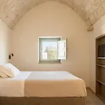 Trullo Jale - Boutique * Ostuni